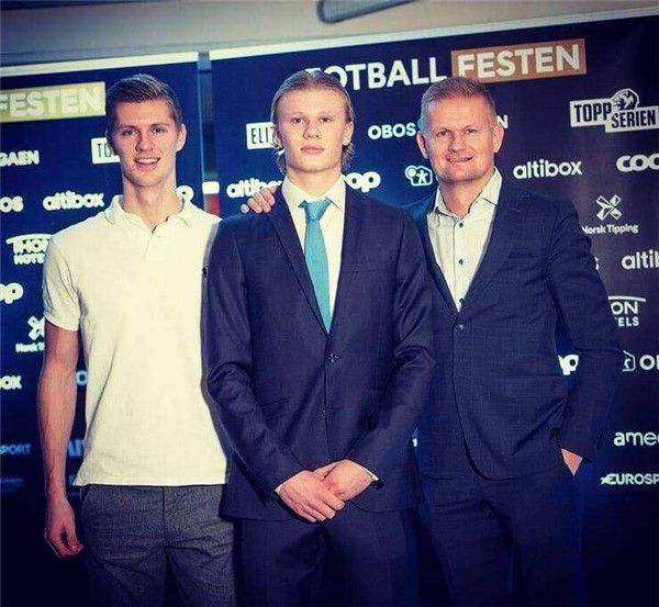 消息人士称，杰森·威尔科克斯再次力挺曼联签下这位“必须签下”的中场天才球员——