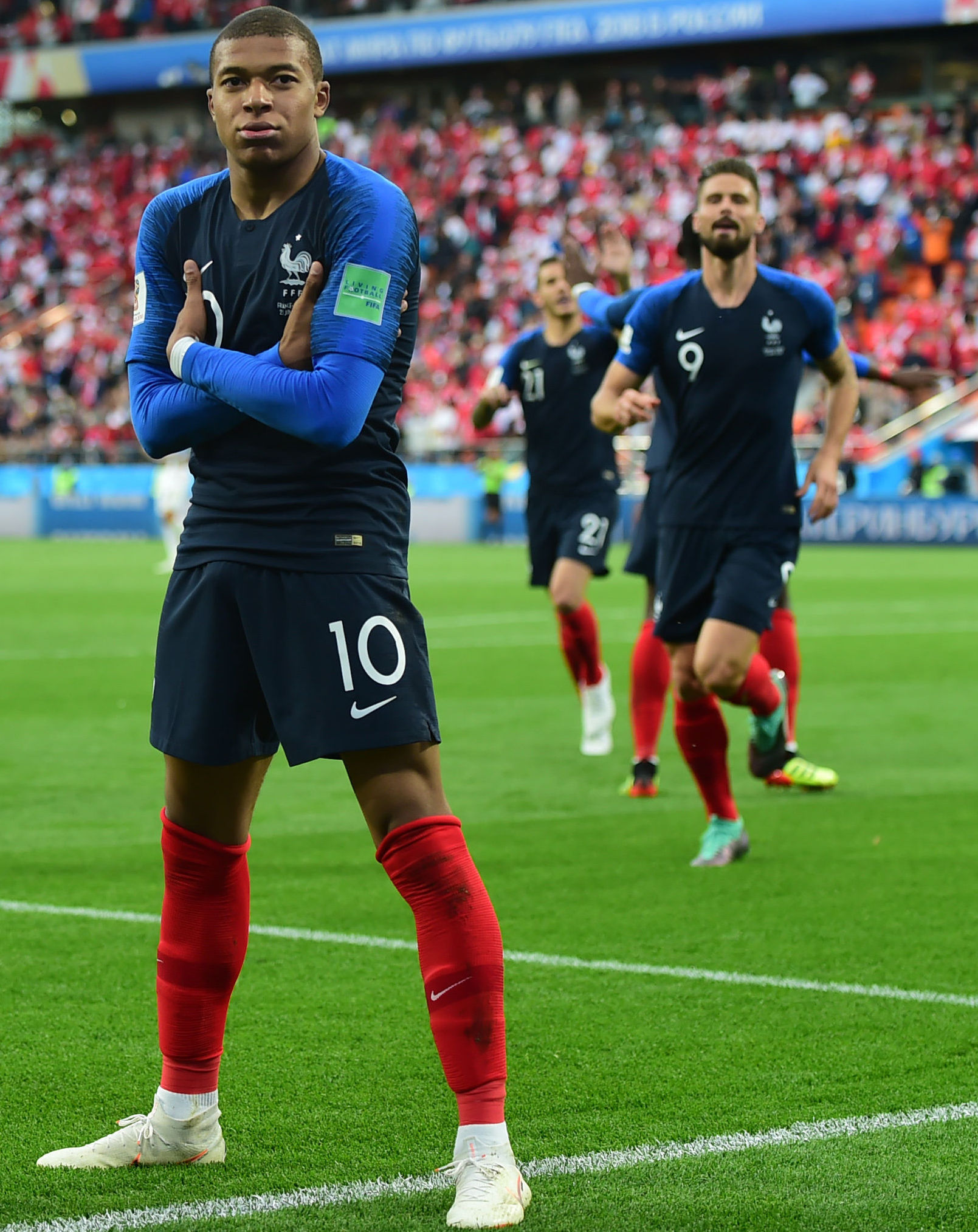 如愿以偿！邵佳一曾说成为国足主帅是最高梦想